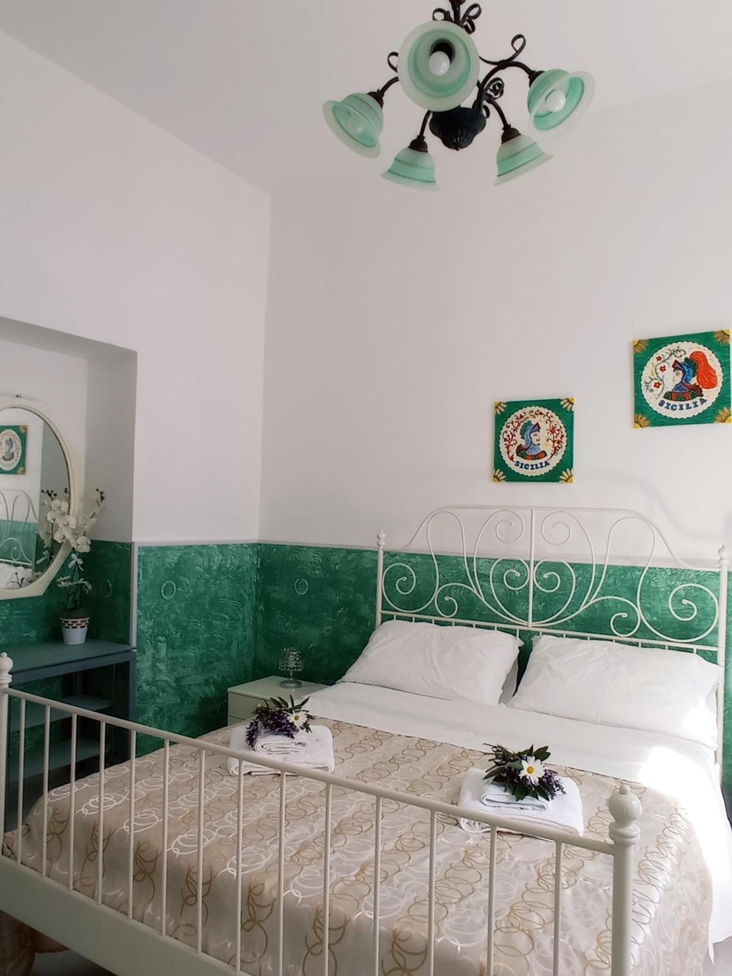 Mary Home - Casa Vacanza Taormina Phòng bức ảnh