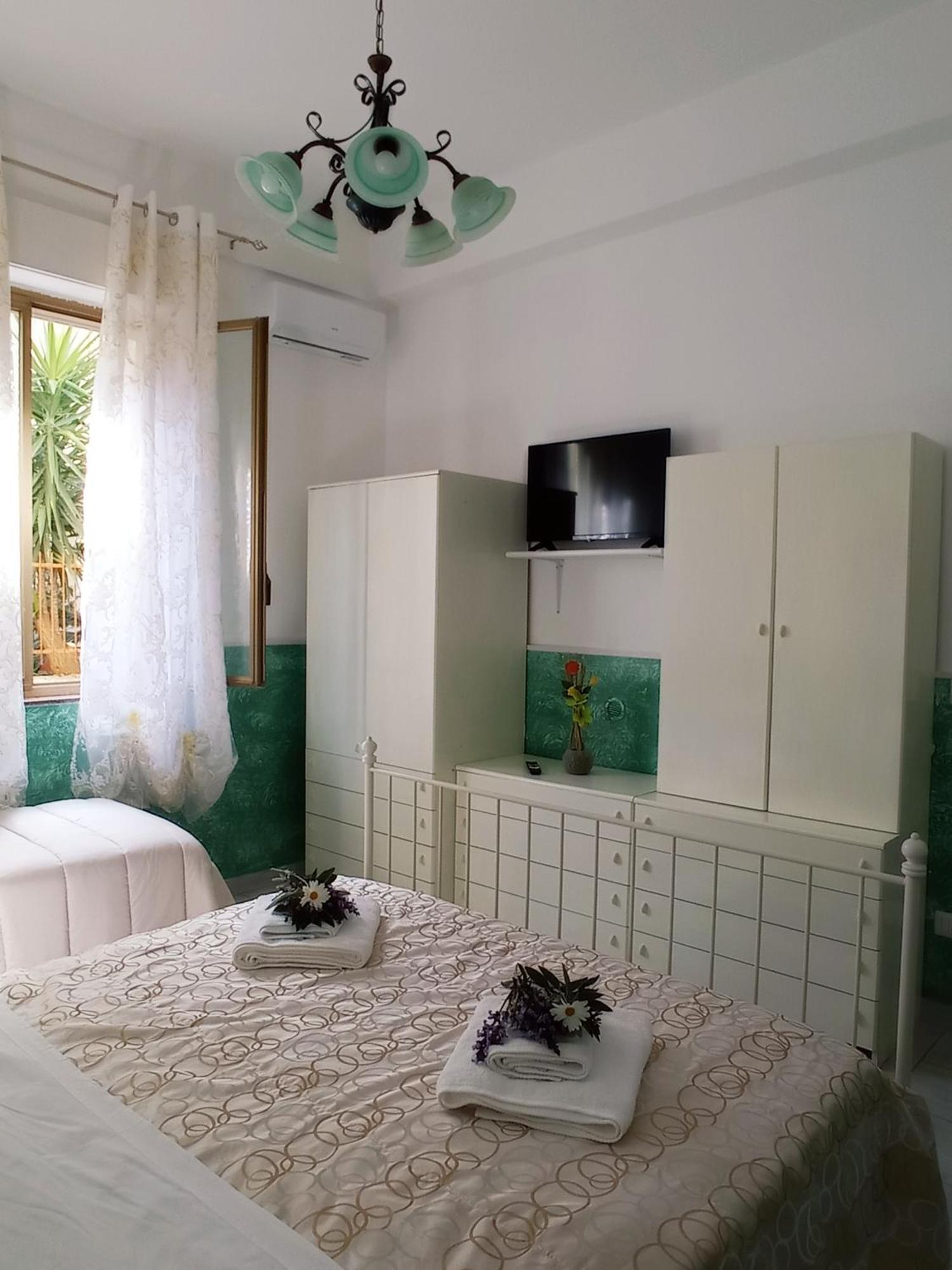 Mary Home - Casa Vacanza Taormina Phòng bức ảnh